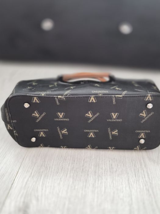 Valentino maly kuferek elegancki