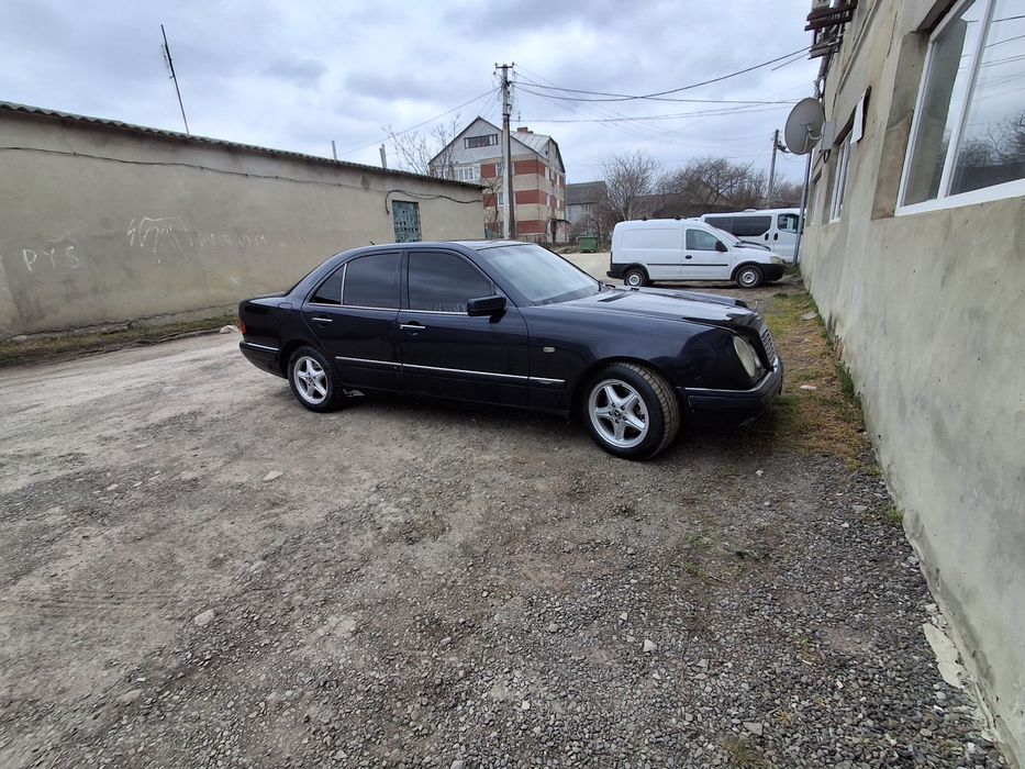 Mercedes-Benz W210 3.2 газ/бензин (автомат) 1997 р.
Продам комфортний