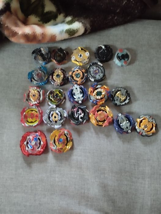 Обмін бейблейдів