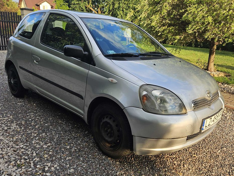 Toyota Yaris, 2002, benzyna