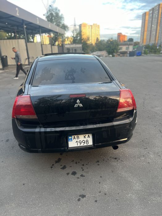 Mitsubishi galant 9