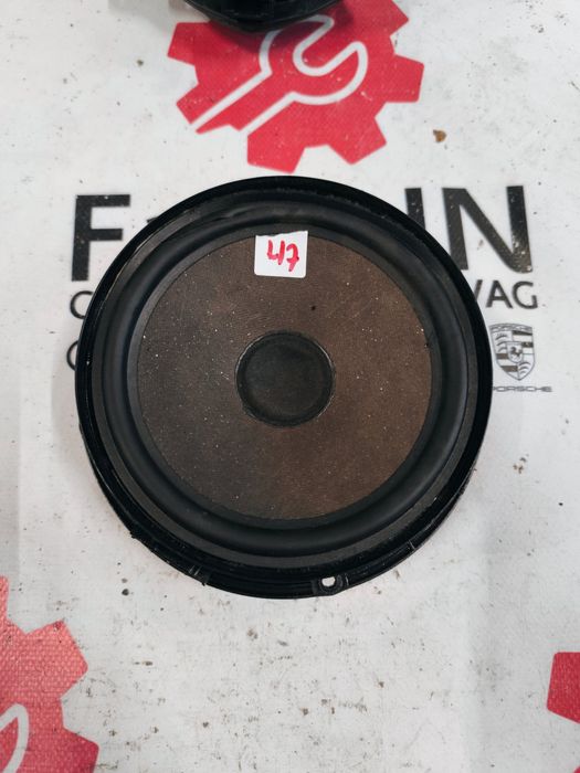 Coluna de Som VW GOLF IV