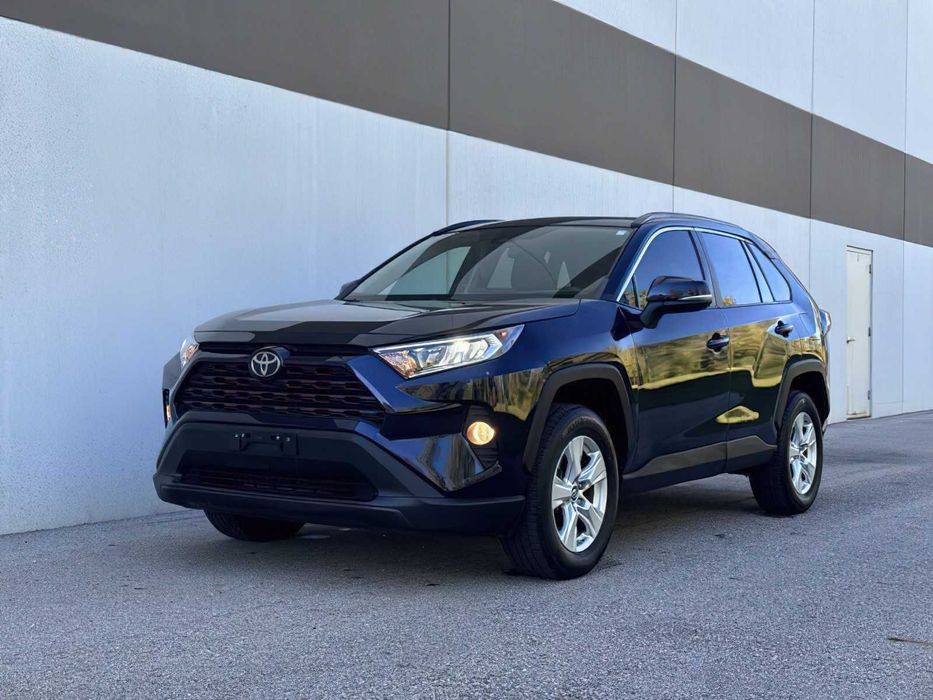 Toyota RAV4 Limited      2019