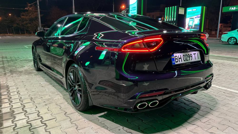 Продам Kia Stinger 2017