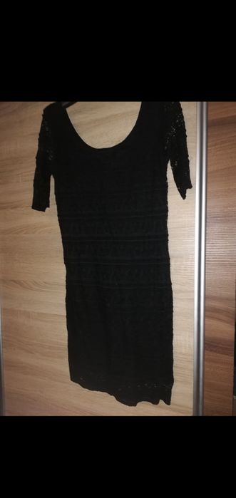 Koronkowa sukienka czarna h&m s/m