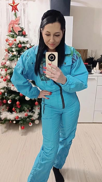 Piękny zimowy kombinezon narciarski snowboardowy zima membrana Softshe