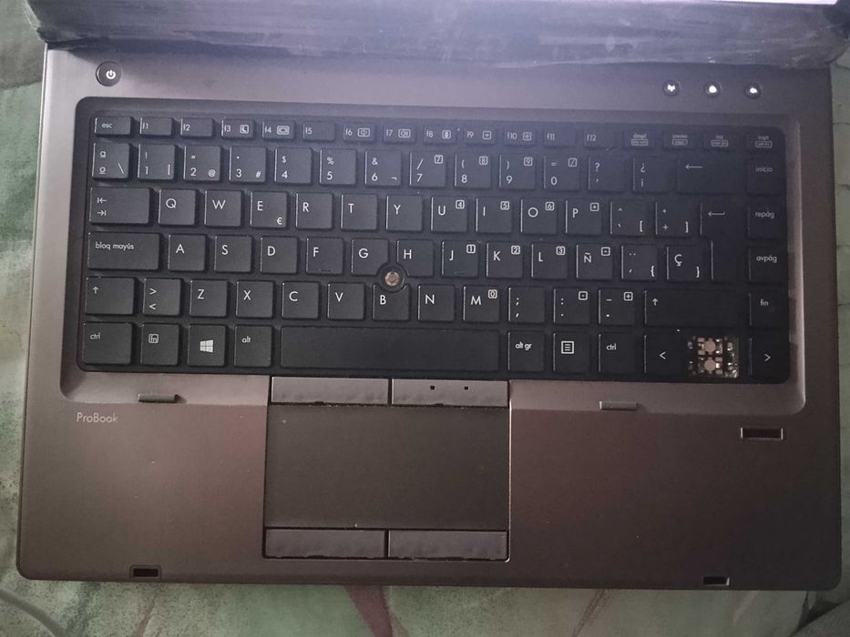 Portátil HP - Intel Core i3 4GB Ram.