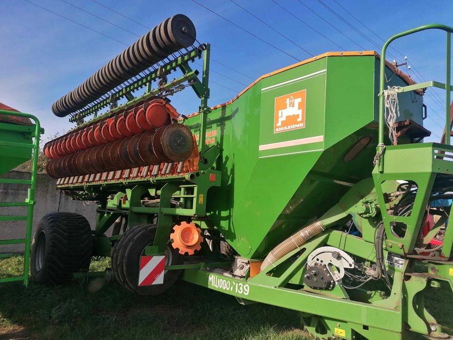 Сівалка суцільного висівк пневматична CITAN 9000