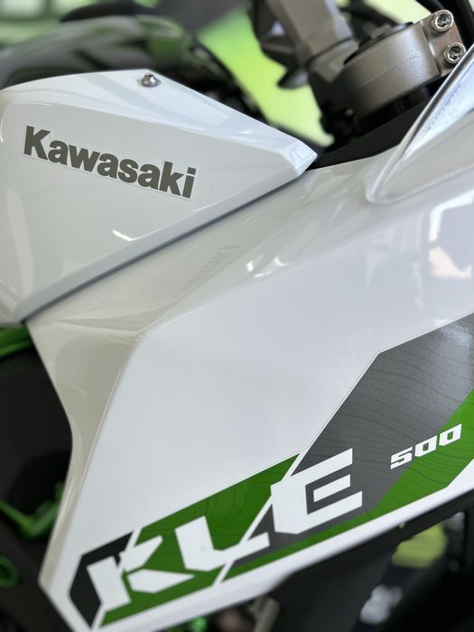A Nova Kawasaki KLE 500 SE Chegou! Garanta o Lançamento do Ano com TAXA ZERO!