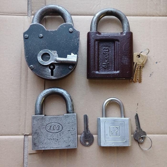 Продам навесные замки (радянських часів)
