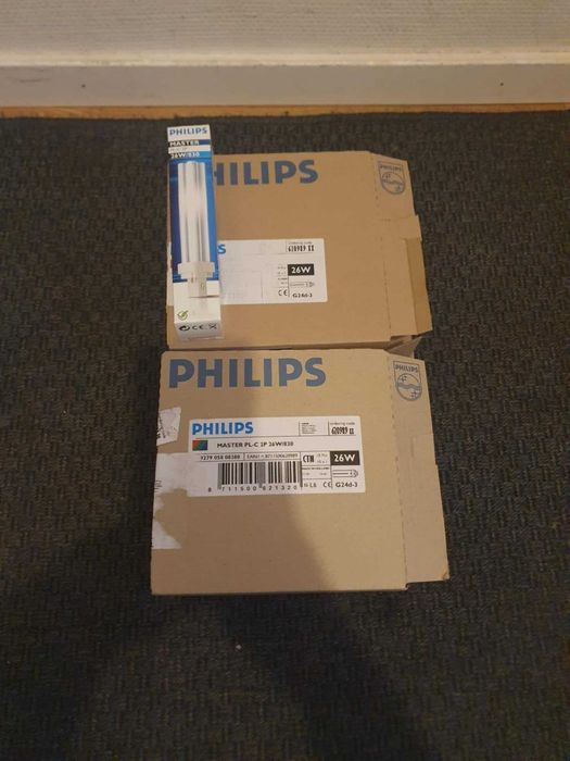 Nowa swietlowka kompakt MASTER PL-C 26W/830/4P 10 szt 200 zl