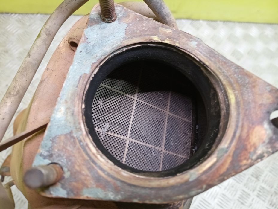 Каталізатор Туарег Volkswagen Touareg FL 2017 3.0 дизель Туарег Шрот