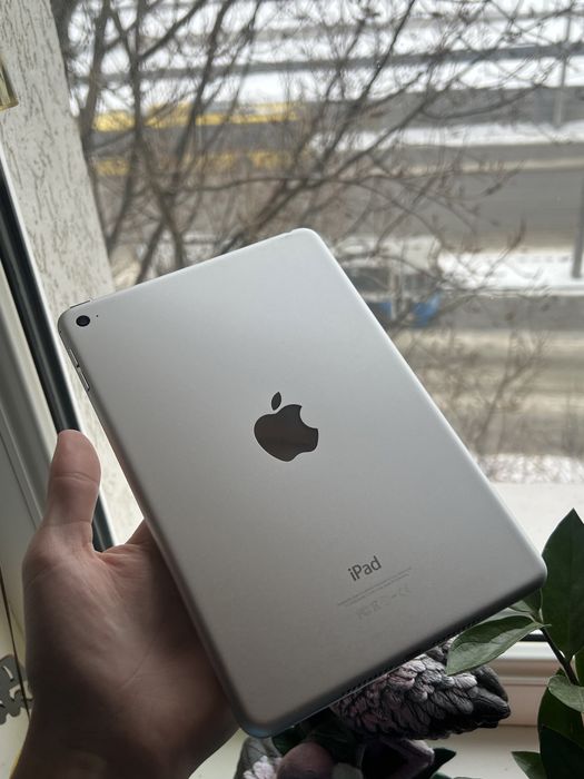Планшет ipad mini 4 128gb в гарному стані айпад міні 4 128гб