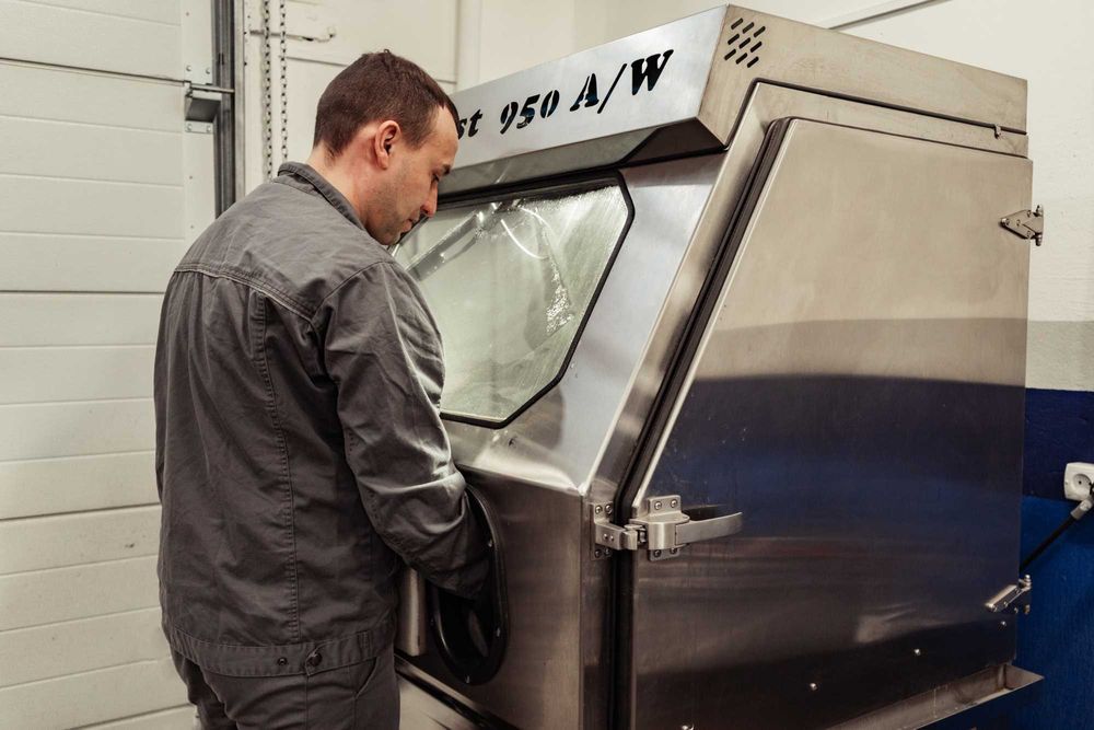 Аквабластинг — делікатне очищення алюмінію, міді, латуні