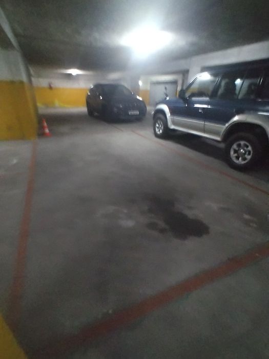 Alugar garagem em Pinto Bessa no Porto