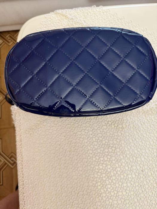 Продам сумку ARMANI JEANS ОРИГИНАЛ состояние новой!