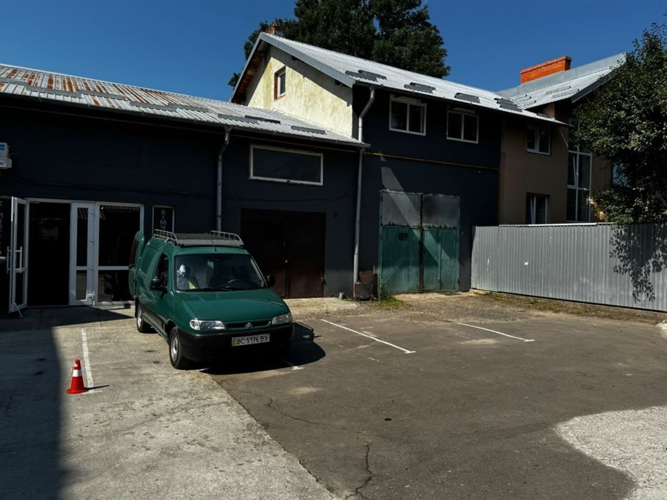 Оренда гаража/боксу 60 м² в центрі Стрия.