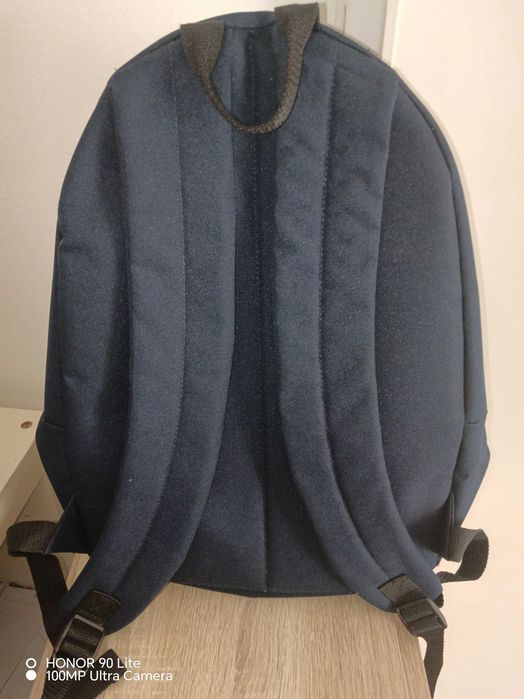 Mochila Hikma usada excelente estado