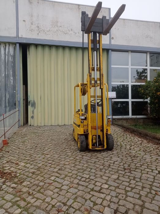 Empilhador matral 1500kg a gasolina