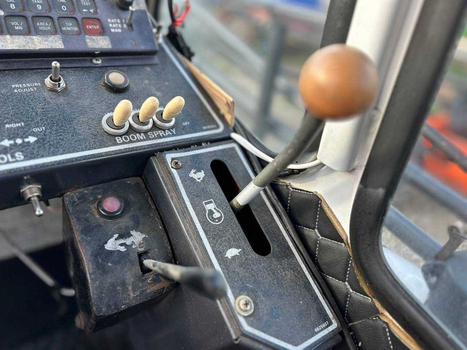 Обприскувач Spra-Coupe 223 самохідний 18м