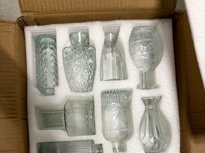 Conjunto Mini Jarras Decorativas em Vidro (~12 peças)