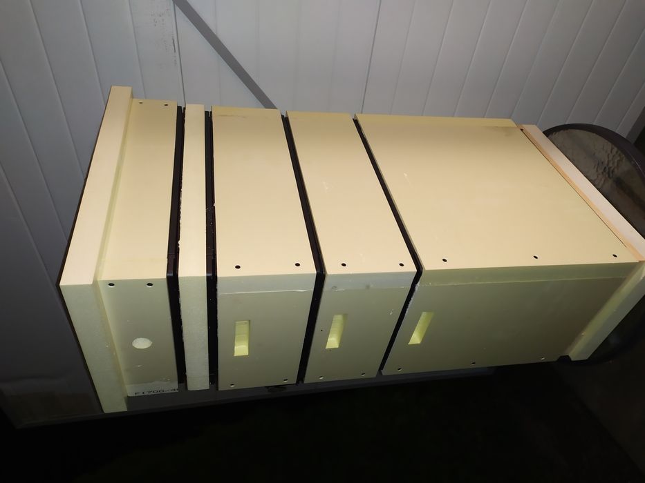 Ule warszawskie Warszawski korpusowy XPS700