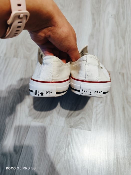 Białe krótkie trampki Converse 40