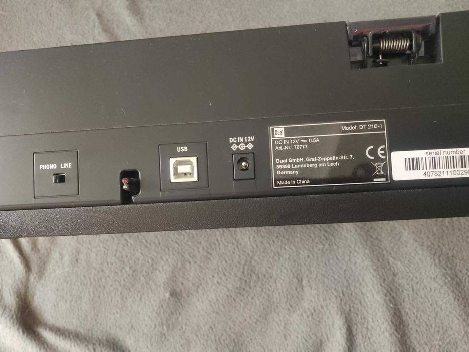 Gramofon Dual DT 210 z wejściem USB OPIS