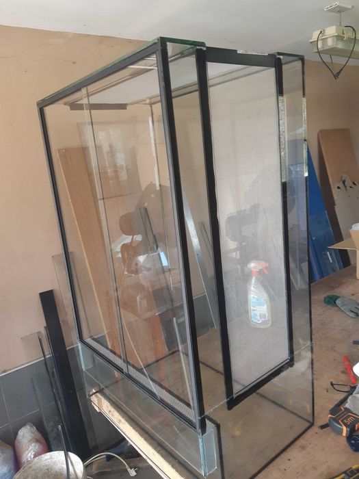 60×40×95 terrarium ,kameleon