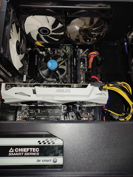 ПРОДАМ ПК У хорошому стані.