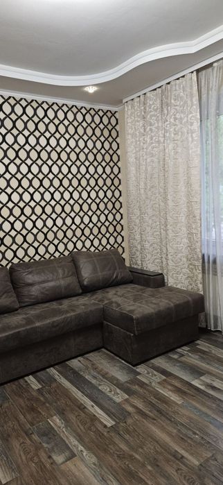 Кв.2х.к.перший поверх,дніпровський р-н,Сергія Синенка9.