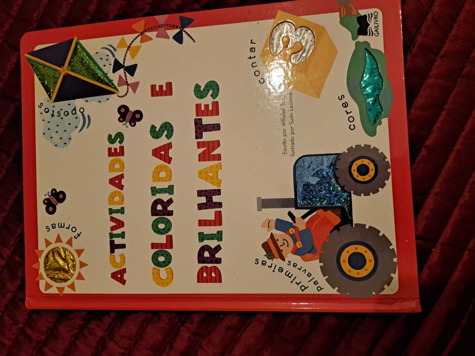 Actividades coloridas e brilhantes