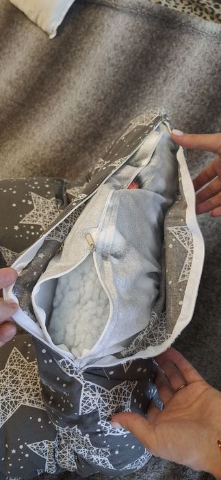 Подушка для вагітних.