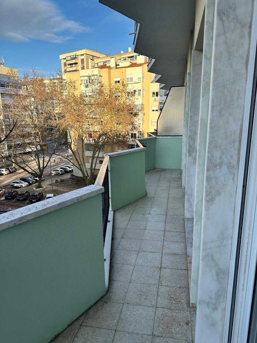 Apartamento para arrendar centro Lumiar