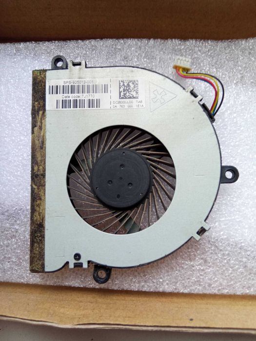 Вентилятор (CPU fan) для HP 255 G6 – б/у оригінал