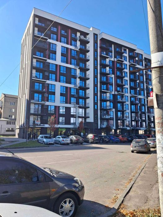 Здаються в оренду комерційні прим. ЖК "IQ House"(район Нафти газу) .