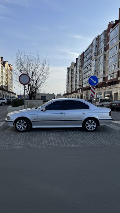 Продам БМВ Е39.
