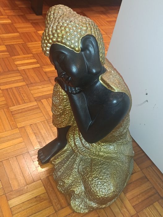 Buda / preto e dourado