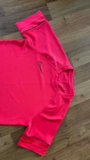 Koszulka sportowa NIKE DRI-FIT S