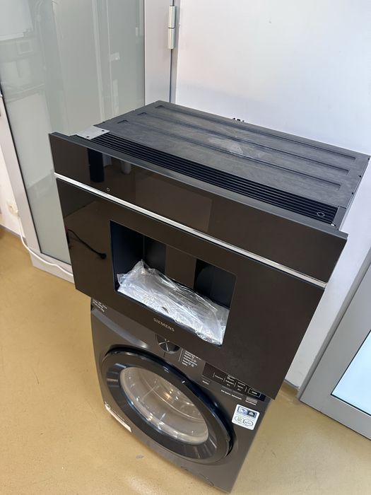 SIEMENS CT718L1B0 ekspres ciśnieniowy do zabudowy WiFi