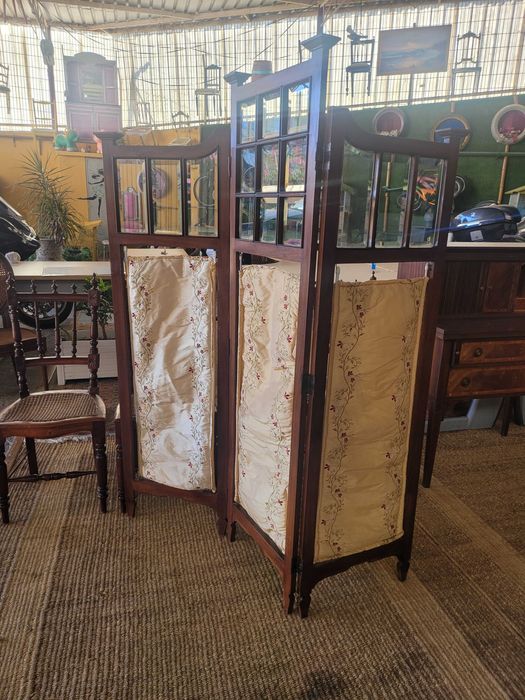 Biombo antigo em madeira e vidro - óptimo estado geral