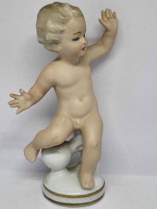 Figurka Putto. Wallendorf, Germany