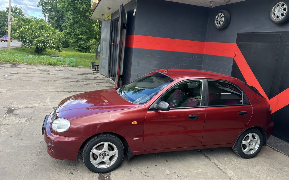 Продам Deawoo Lanos 1.5 (газ 4 вписан )пробег 96 тыс