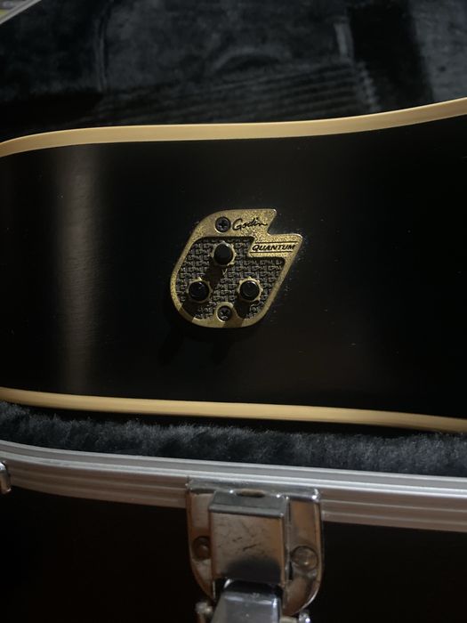 Godin / Art & Lutherie CW Cedar Black QI