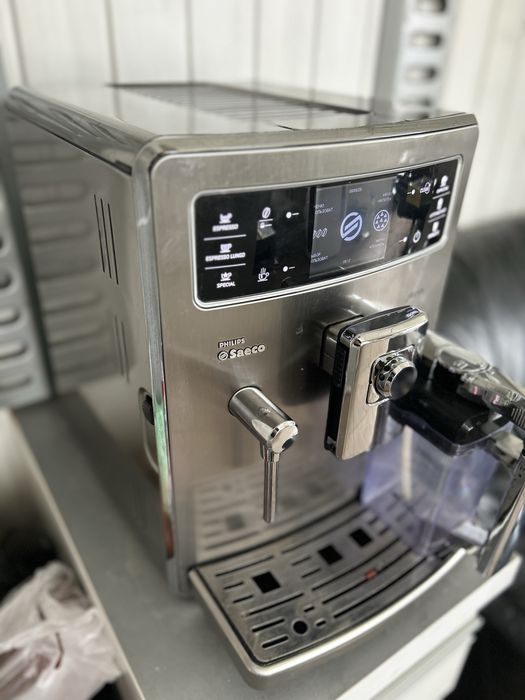 Кавомашина Philips Saeco Xelsis HD8944