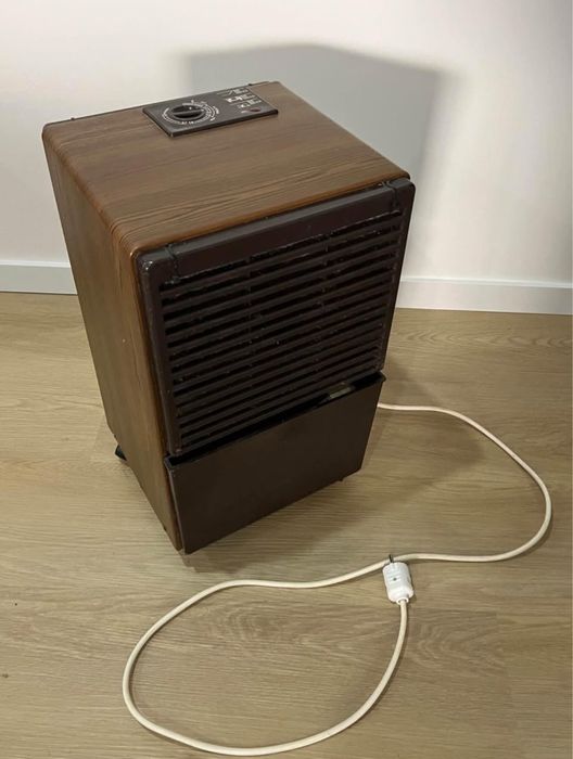 Desumidificador a imitar madeira carvalho queifri 1074