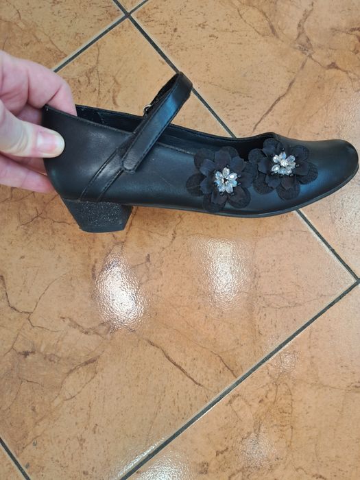 Buty dla dziewczynki rozm. 34