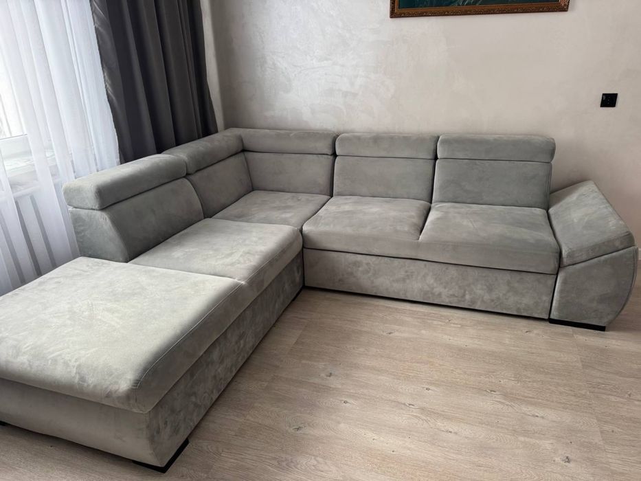 Кутовий диван  велюровий