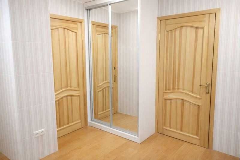 Продам 4кімнатну квартиру від господаря на Середній 7 (Рожевий дім)