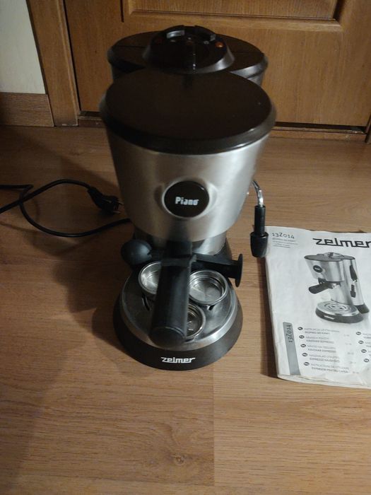 Кавомашина кавоварка ZELMER PIANO 13Z014